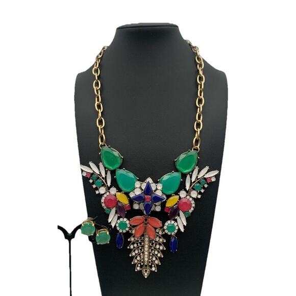 Beautiful ANNA & AVA Multi Color Rhinestone Statement Bib Necklace & Earrings - Picture 1 of 7